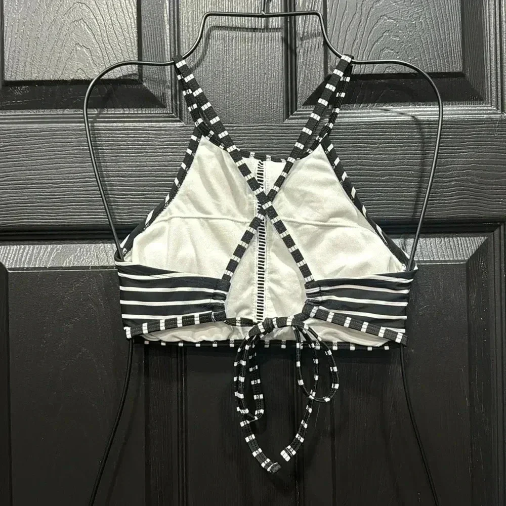 XHILARATION swimsuit top